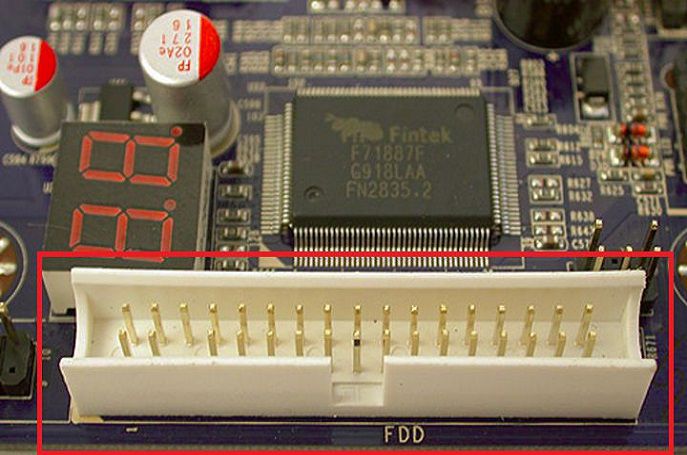Storage device power connector